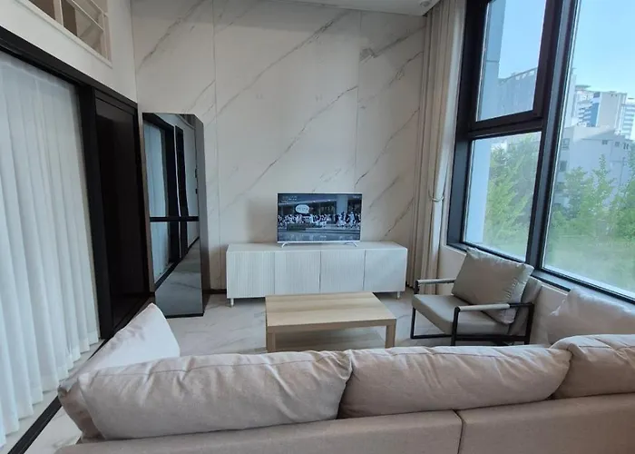 Comfortable House, New Building, Dongdaemun History & Culture Park Station *